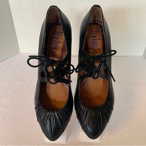 Clarks Indigo Shoes Vintage Pumps Balletcore Ties Leather Black H2.3/4” Size 7.5